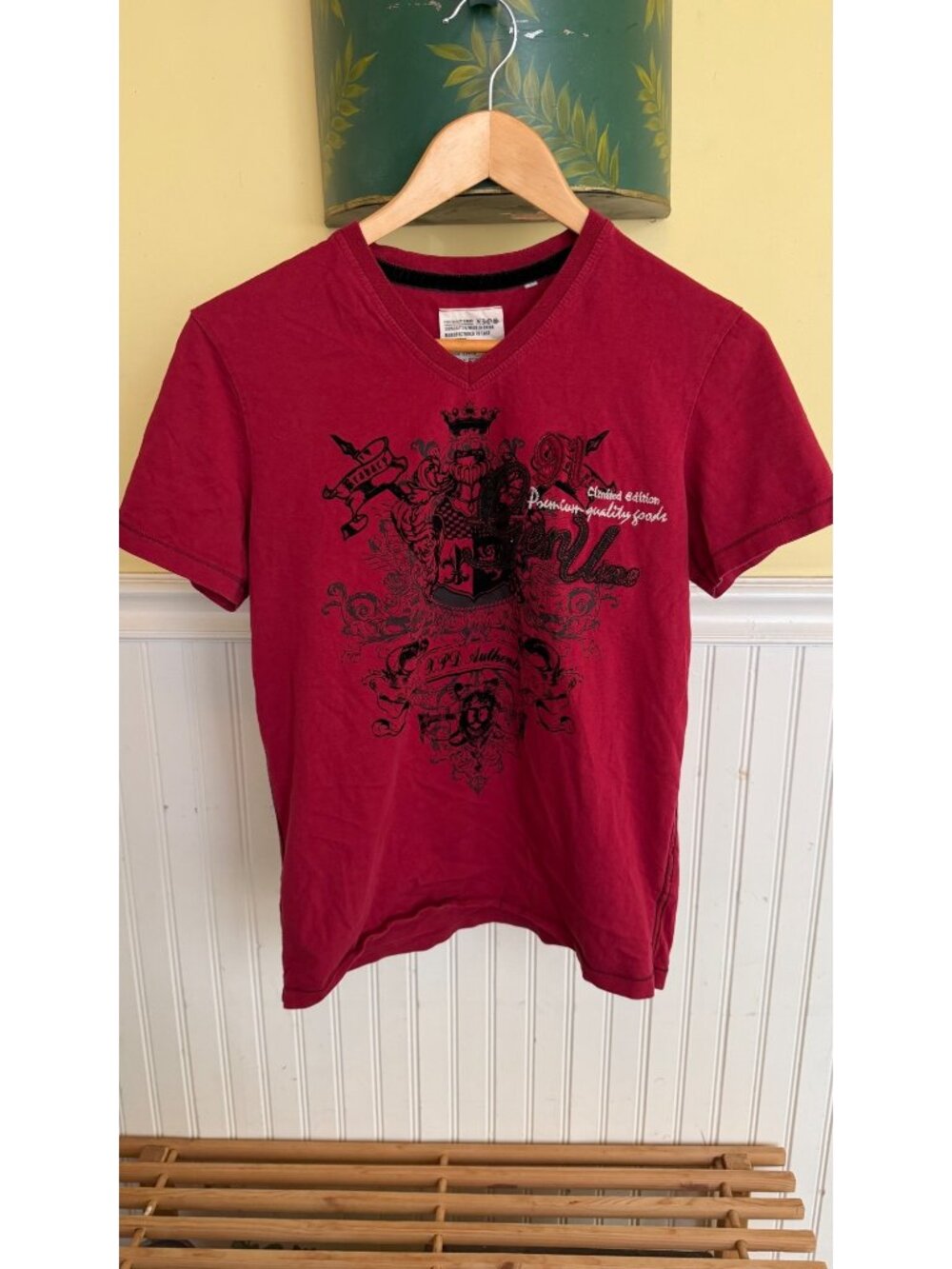Xios Mens Red Graphic V-Neck T-Shirt Size S 100% Cotton Premium Quality Design